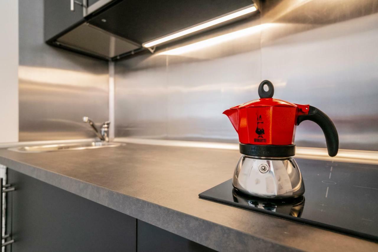 Appartement Primopiano - Giambellino à Milan Extérieur photo